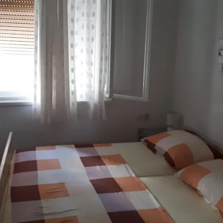 Maximino * Σπλιτ