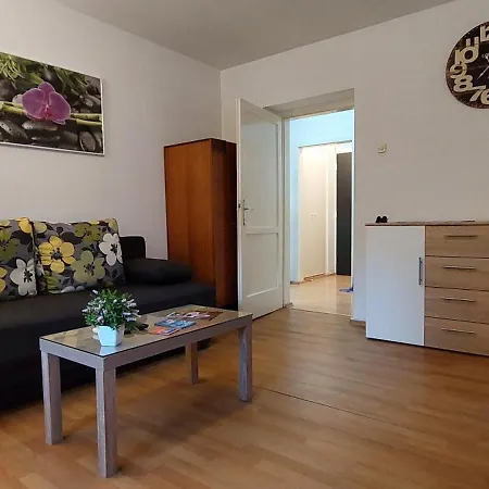 Maximino * Σπλιτ