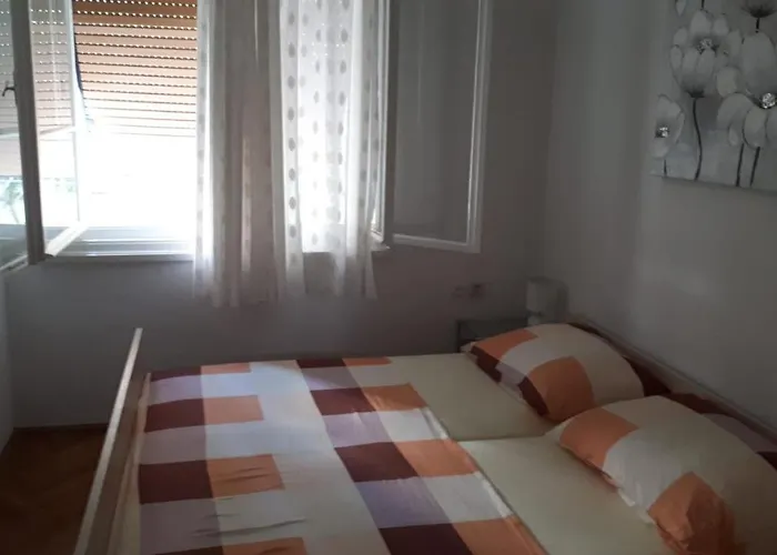 Maximino * Σπλιτ